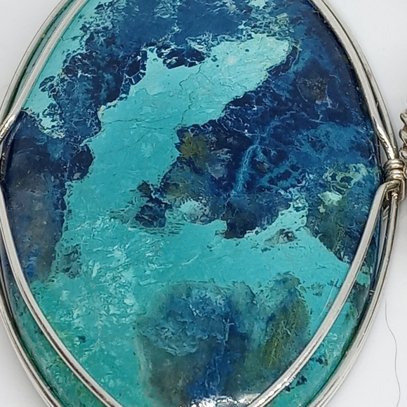 Handmade natural stone pendants - Picture 2 of 2